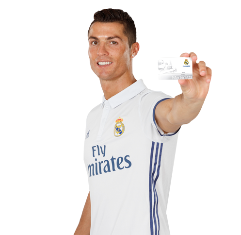 Ronaldo enseñando el carné de Madridista