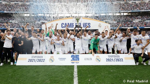 LaLiga: Real Madrid ganó con un hombre menos y cerró el año líder de la  liga española - Fútbol internacional