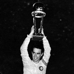 كأس الانتركونتيننتال الأول، 1960 Video: كأس الانتركونتيننتال الأول، 1960